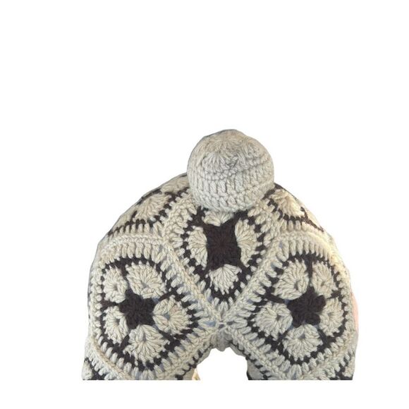 Max the bulldog African flower print crochet tan brown stuffed animal handmade - Picture 5 of 6